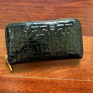 Tory Burch wallet